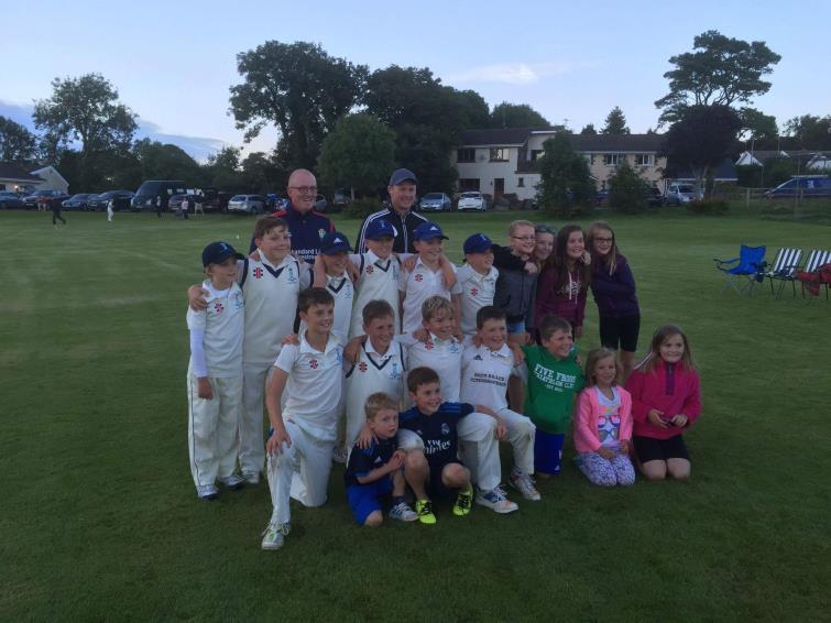 Lawrenny Under 11s and supporters
